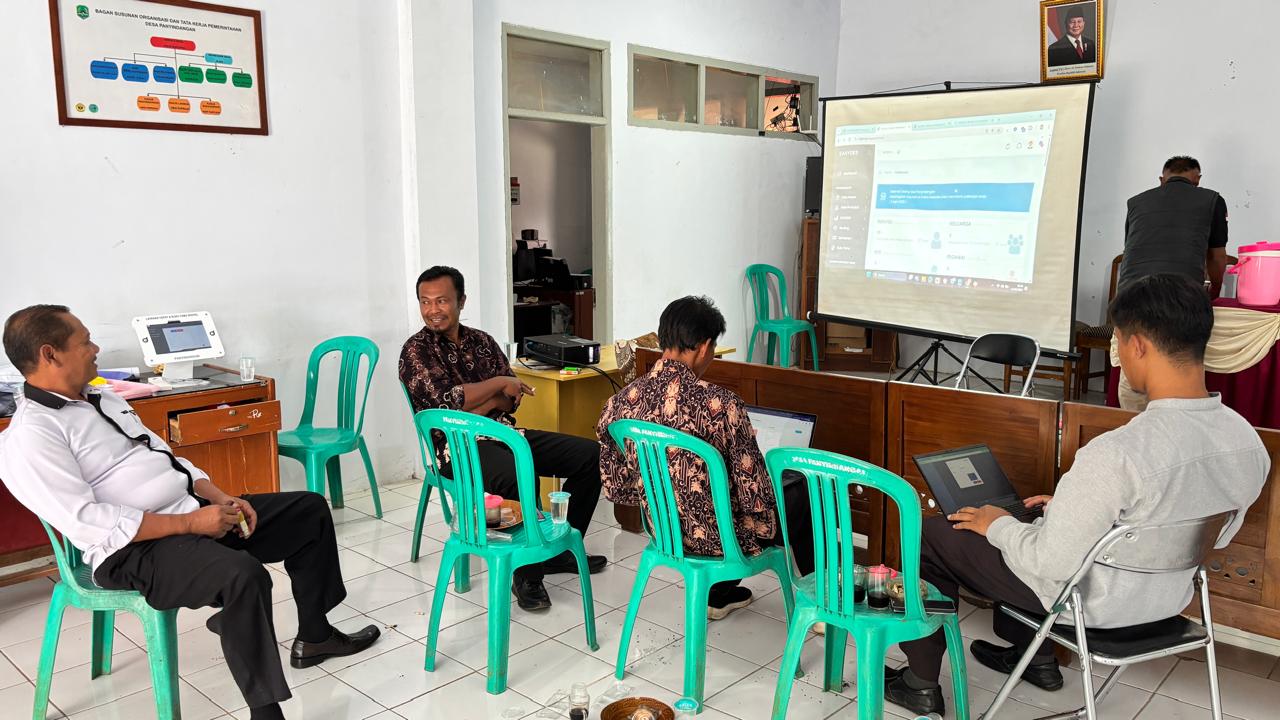 Dalam rangka Program Desa Digital, pemerintah desa panyindangan laksanakan Pelatihan Aplikasi pelayanan Terpadu